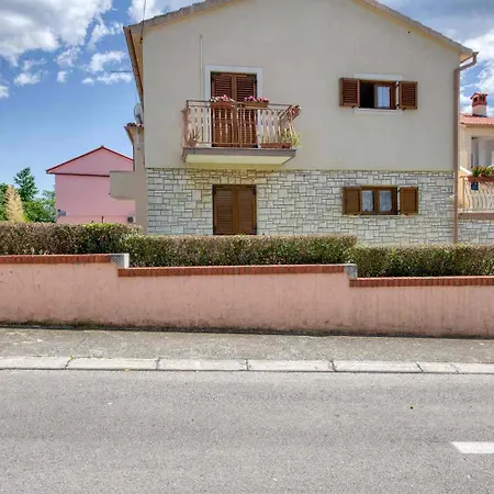 With Terrace Apartmán Rovinj