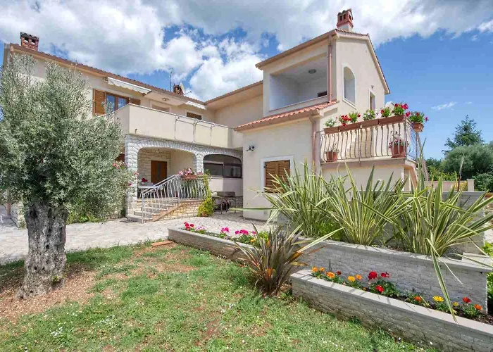 With Terrace 아파트